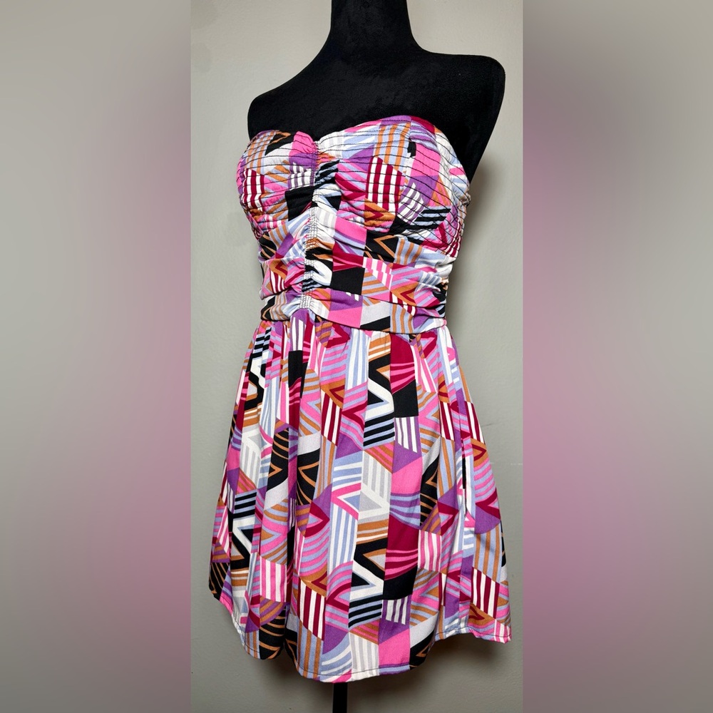 Bar III, Geometric Print Strapless Romper with Pockets, Pink & Purple Size Large